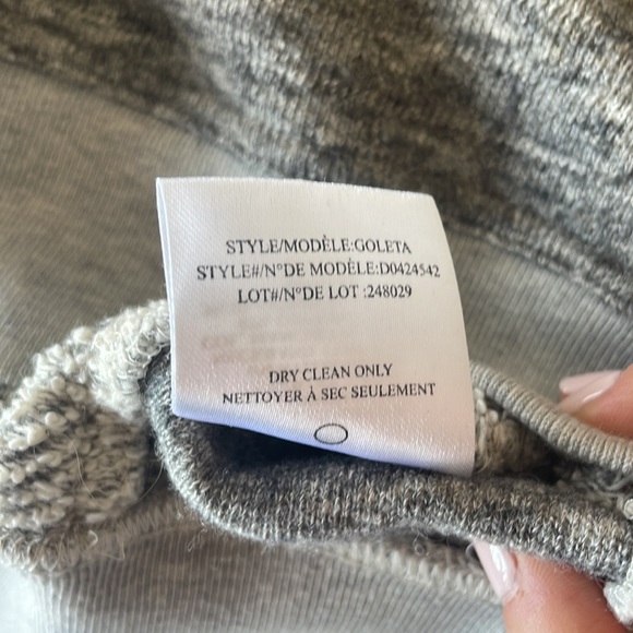 Theory sweater size small - Picture 6 of 8